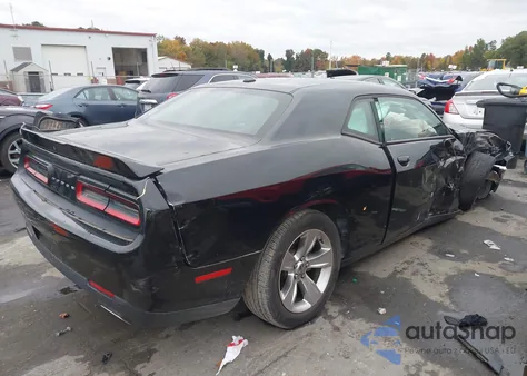 2021 Dodge Challenger Sxt z USA, uszkodzony, nr VIN 2C3CDZAG3MH630859